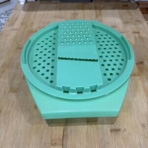 2pc-TUPPERWARE Cheese Grater Slicer and Bowl 787-4& 786-9 Jadeite Green VTG *